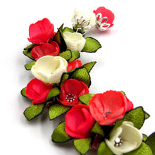 Cargar imagen en el visor de la galería, Tocado Lúnula de flores