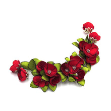 Cargar imagen en el visor de la galería, Tocado Lúnula de flores