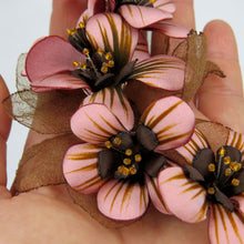 Cargar imagen en el visor de la galería, Tocado Inspiración vetas