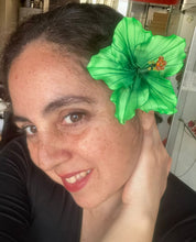 Cargar imagen en el visor de la galería, Tocado Hibisco verde limón