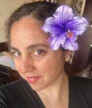 Cargar imagen en el visor de la galería, Tocado Hibisco lila mora