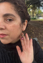 Cargar imagen en el visor de la galería, Aros Ivy dorado y gasa