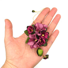 Cargar imagen en el visor de la galería, Collar Flores vuelos
