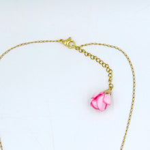 Cargar imagen en el visor de la galería, Collar Botón dorado