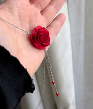 Cargar imagen en el visor de la galería, Collar Botón plateado