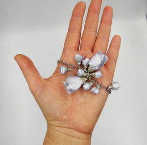 Pulsera Madroñas plateada perla