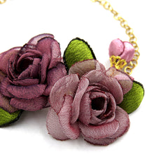 Cargar imagen en el visor de la galería, Pulsera besos gasas y copos crep simple