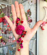 Cargar imagen en el visor de la galería, Pulsera Rosaleda gasa