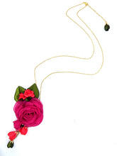 Cargar imagen en el visor de la galería, Collar Nostalgia gasa fucsia