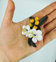 Cargar imagen en el visor de la galería, Prendedor Aromos