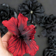 Cargar imagen en el visor de la galería, Hibisco nervios negros