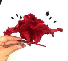 Cargar imagen en el visor de la galería, Tocado tres Hibiscos