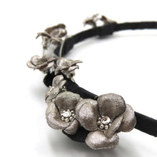 Cargar imagen en el visor de la galería, Cintillo florcitas trepadoras
