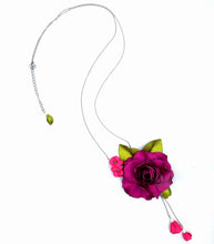 Cargar imagen en el visor de la galería, Collar Rositas y sagitarias
