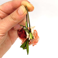 Cargar imagen en el visor de la galería, Aros Corona floral damasco
