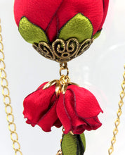 Cargar imagen en el visor de la galería, Collar Botón de Rosa rojo
