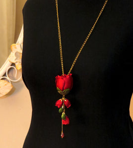 Collar Botón de Rosa rojo