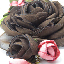 Cargar imagen en el visor de la galería, Collar Nostalgia gasa café
