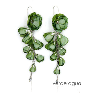 Aros Cascada tafetán metales plateados