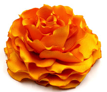 Cargar imagen en el visor de la galería, Tocado - prendedor Camelia crespa

