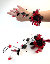 Cargar imagen en el visor de la galería, Brazalete - anillo Bosque
